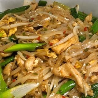 L- Pad Thai